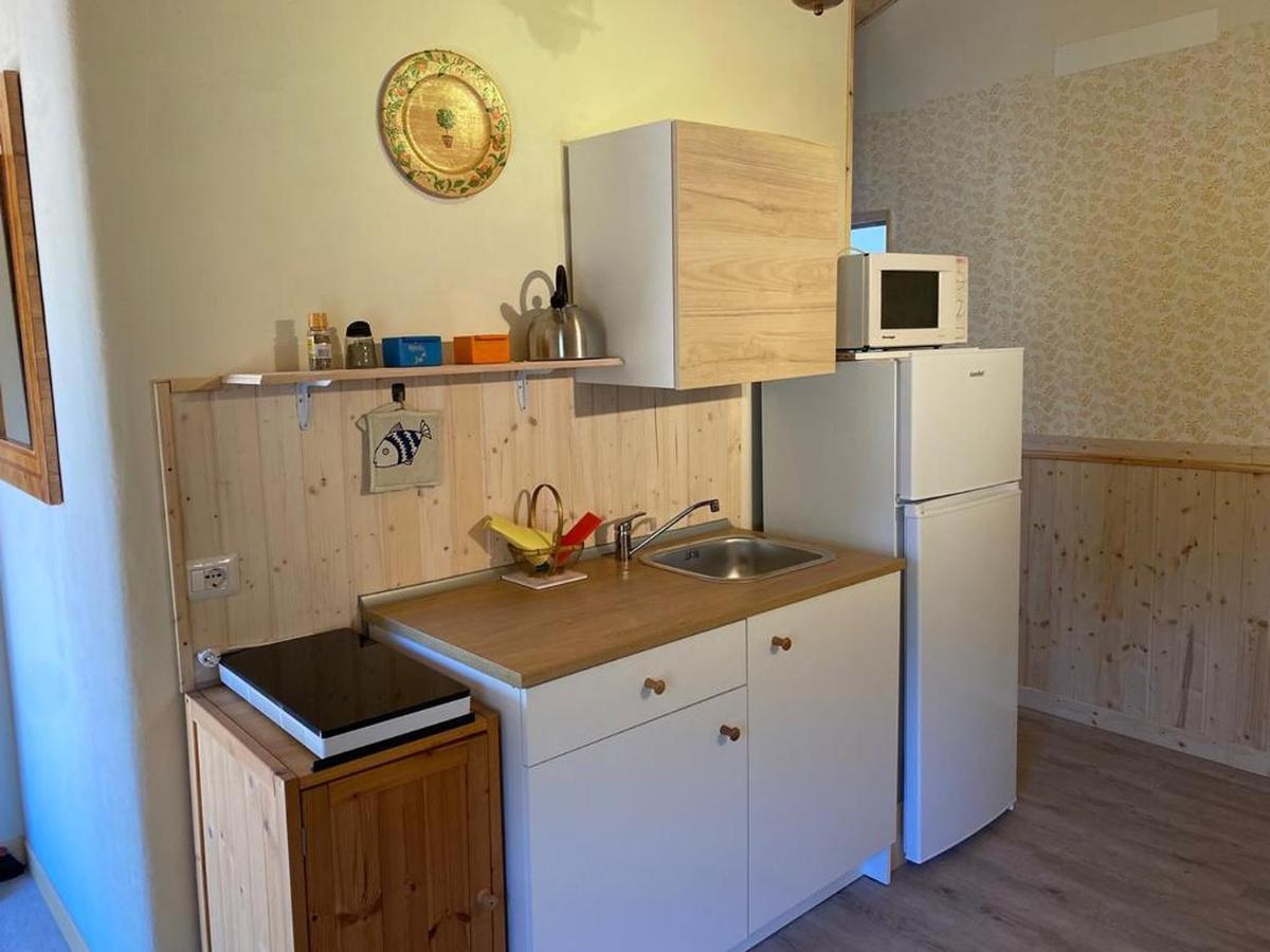 Olive Grove House Apartment Малчезине Екстериор снимка