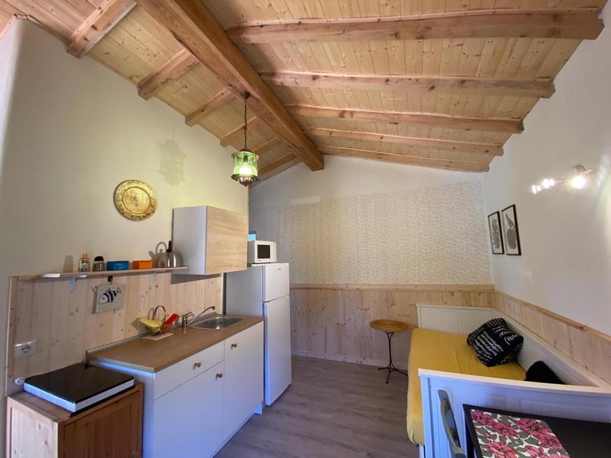 Olive Grove House Apartment Малчезине Екстериор снимка