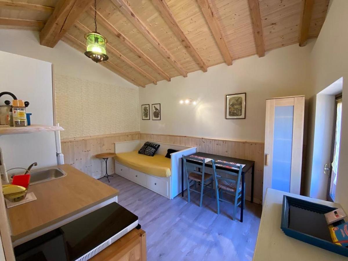 Olive Grove House Apartment Малчезине Екстериор снимка